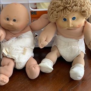 1985 Cabbage patch dolls